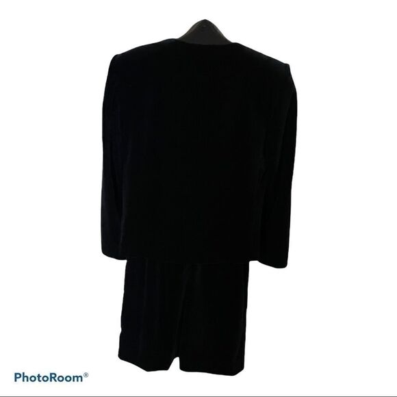 Vintage Black Crushed Velvet Skirt Suit, 10 Petite - Picture 3 of 3